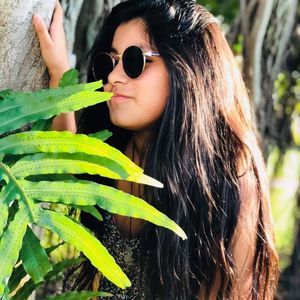 Meet your Posher, Romina